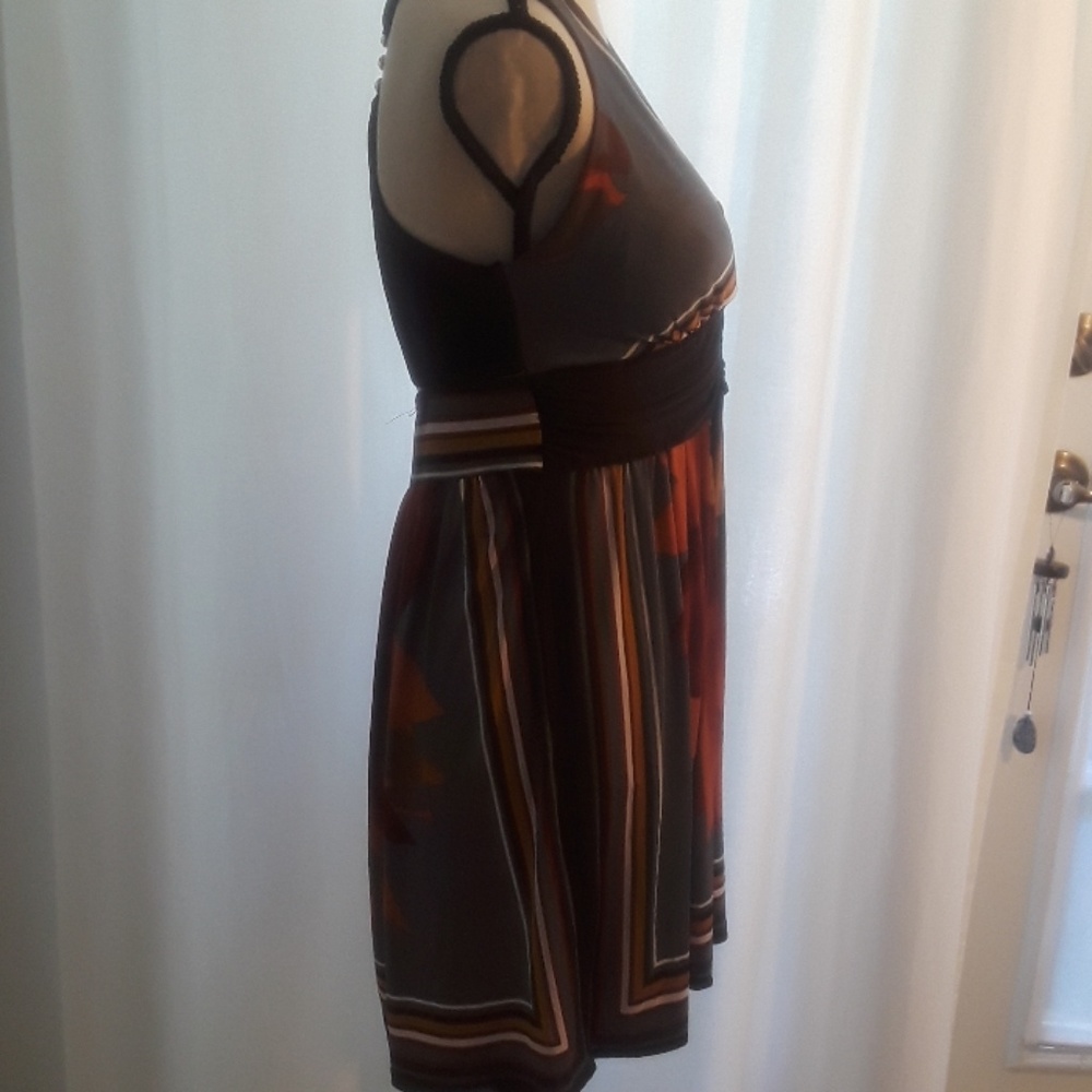 Dress - Picture 6 of 6